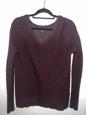 American Eagle Outfitters Burgundy V-Neck Knit Sweater
